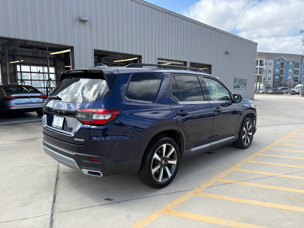 Certified 2024 Honda Pilot Touring image 8