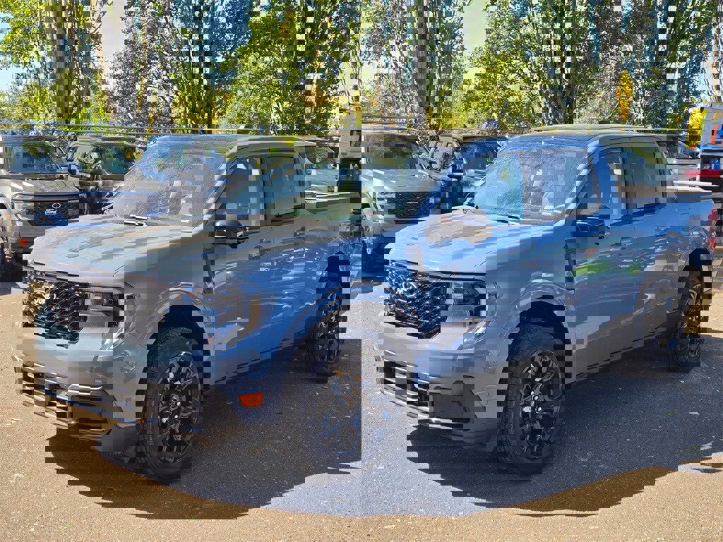 New 2025 Ford Maverick Lariat w/ Black Appearance Package image 1