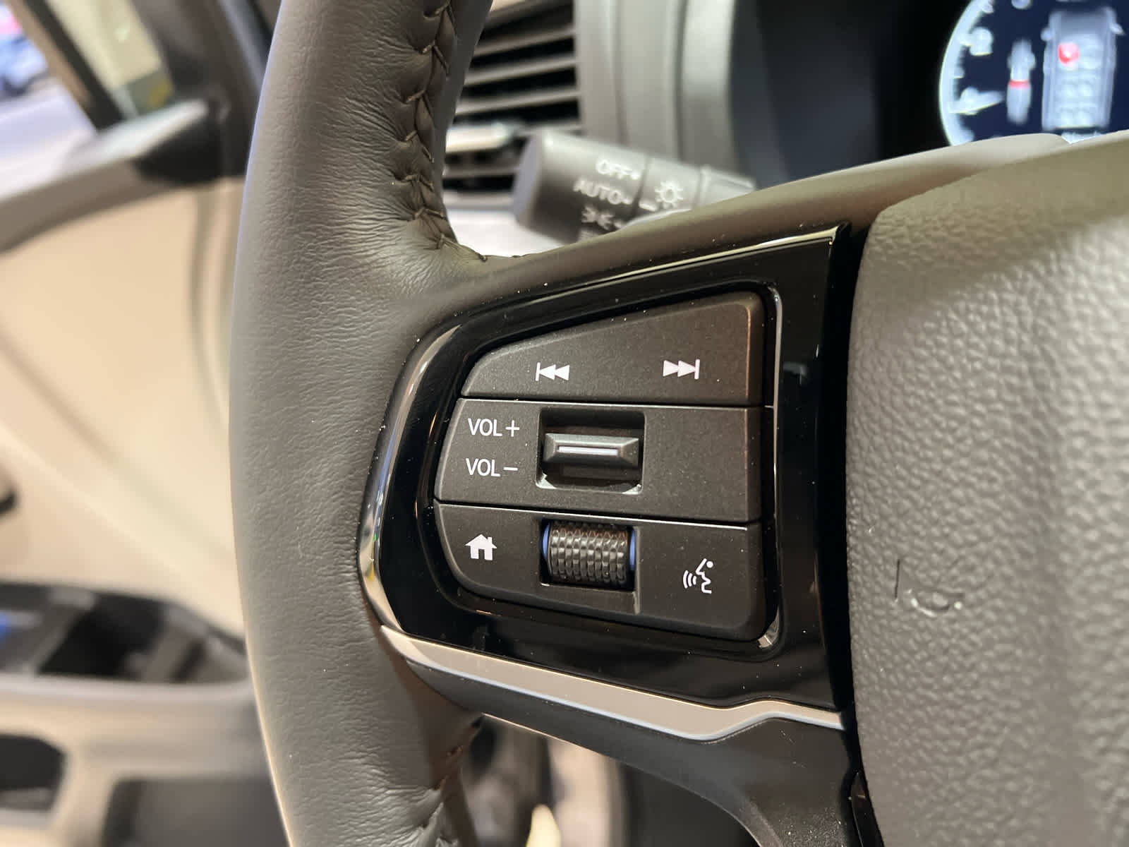 Certified 2026 Honda Odyssey Elite image 26