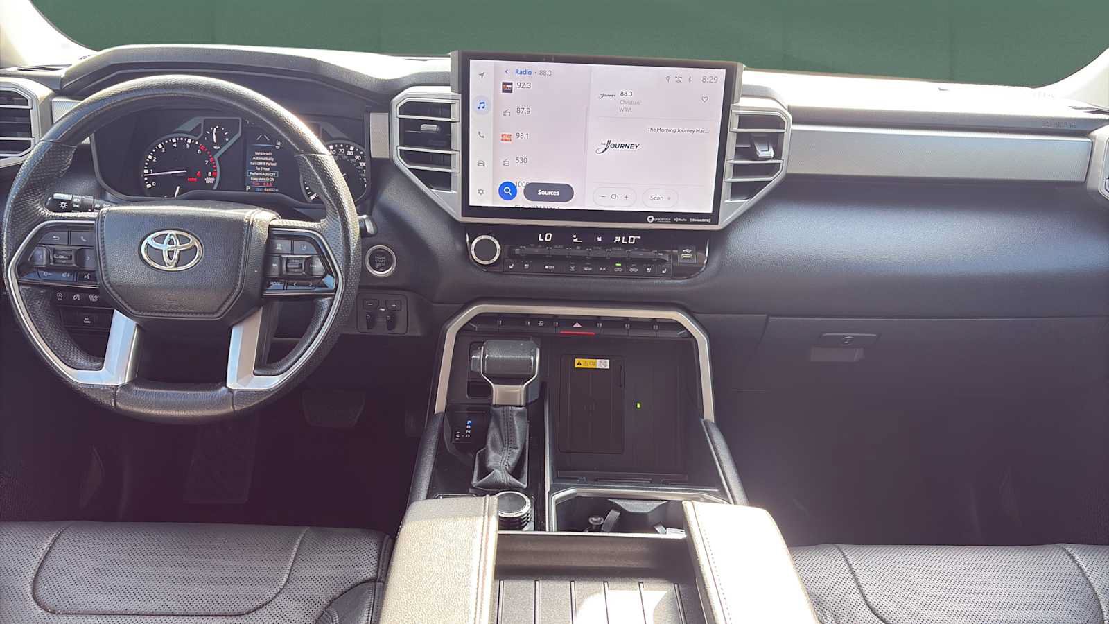 Used 2023 Toyota Tundra Limited w/ Power Package AWD/4WD image 19