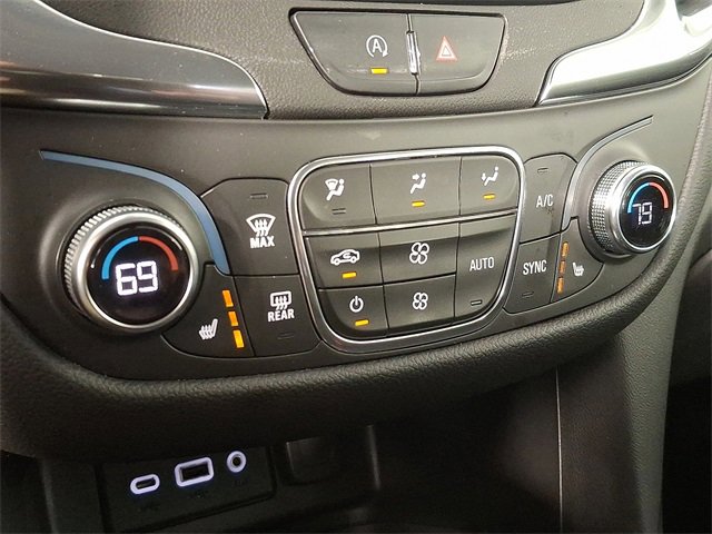 Used 2022 Chevrolet Equinox LT image 18