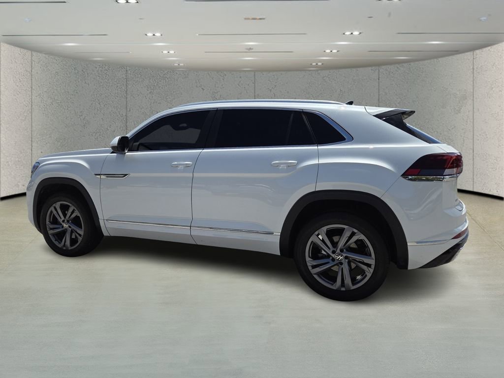 Used 2024 Volkswagen Atlas Cross Sport SEL R-Line AWD/4WD image 5