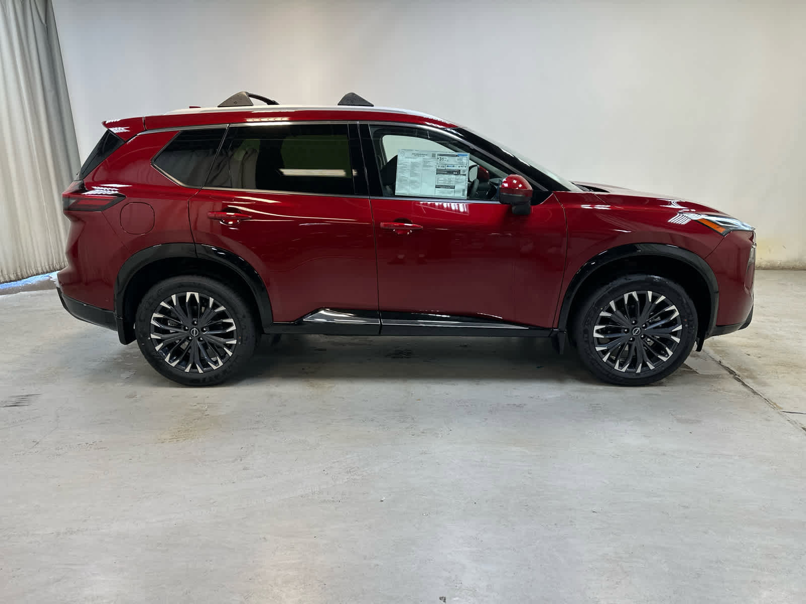 New 2026 Nissan Rogue Platinum image 9