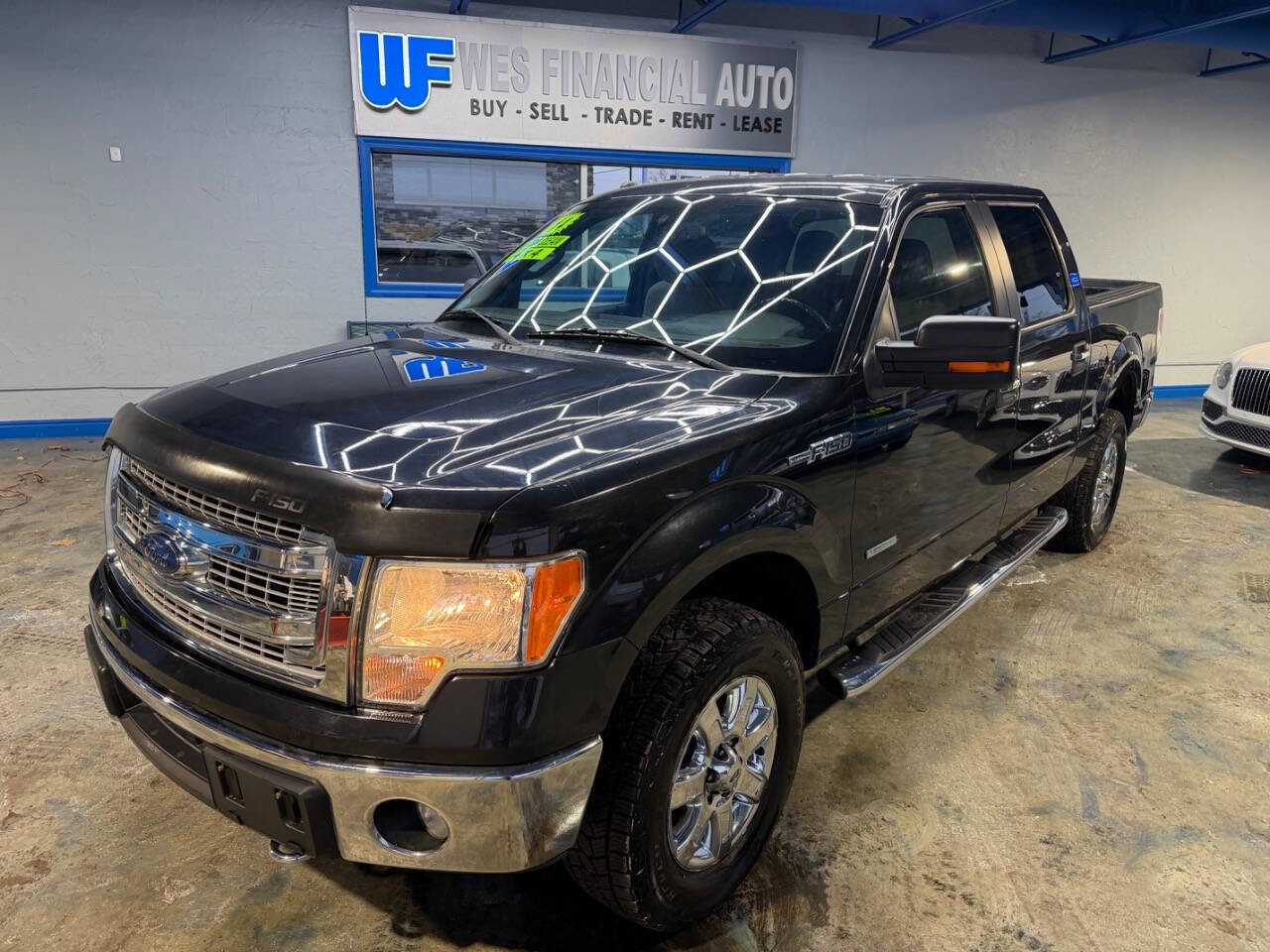 Used 2014 Ford F150 XLT w/ XTR Package image 5