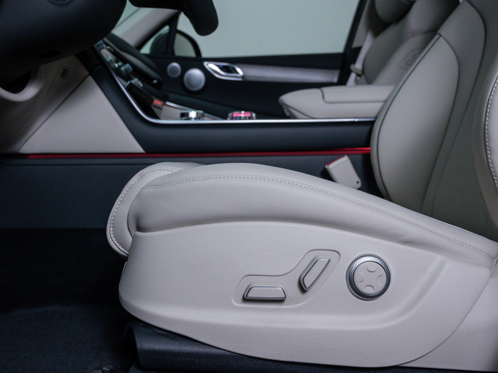 New 2026 Genesis GV80 2.5T Advanced image 20