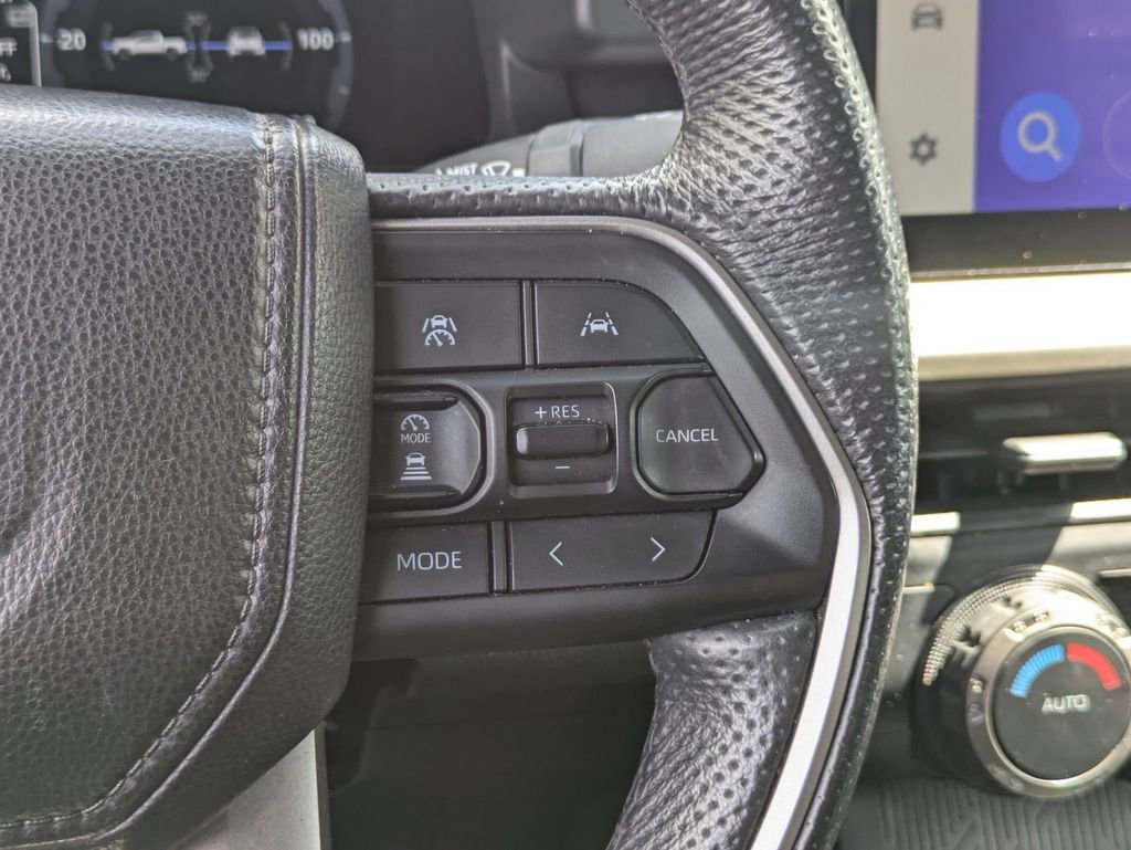 Used 2024 Toyota Tacoma TRD Off-Road image 21