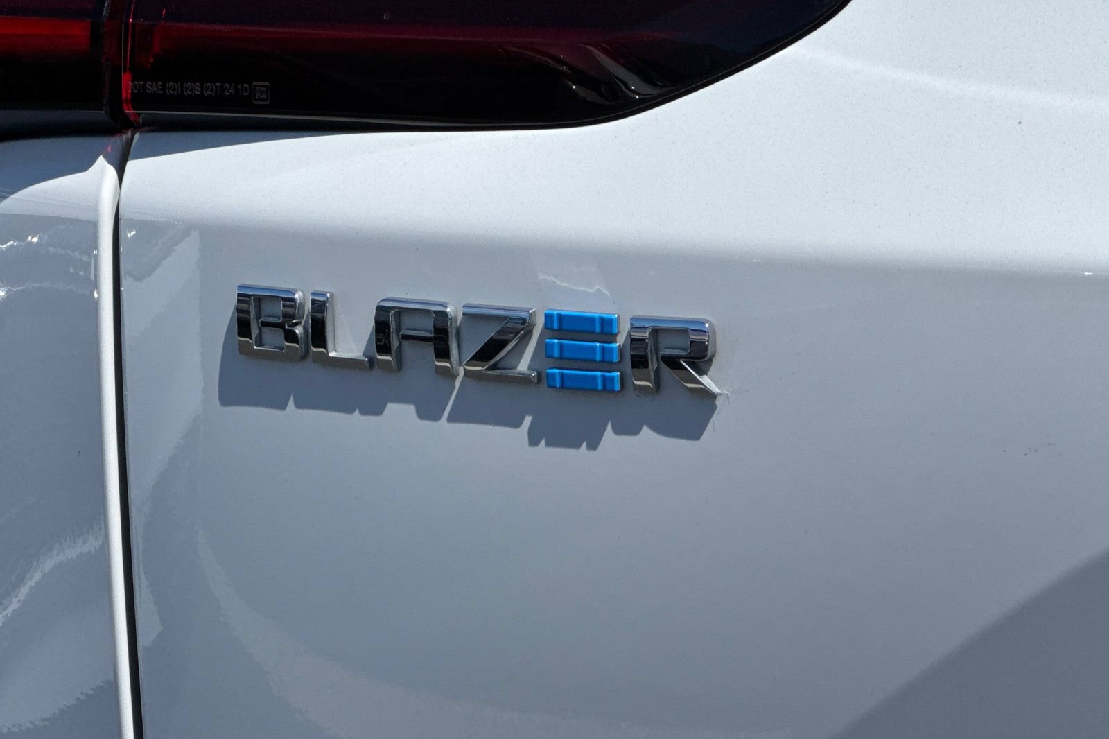 Used 2024 Chevrolet Blazer EV LT AWD/4WD image 46