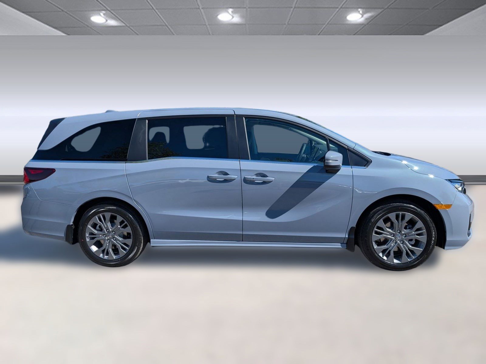 New 2026 Honda Odyssey Touring image 8