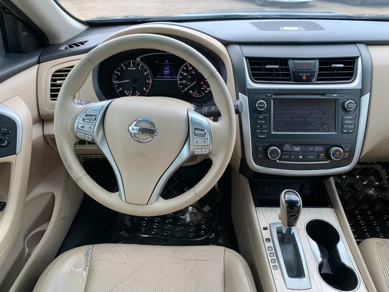 Used 2016 Nissan Altima 2.5 SL w/ 2.5 Technology Package FWD image 11