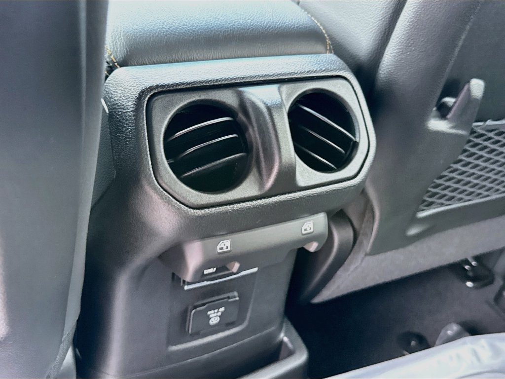 New 2027 Jeep Wrangler Unlimited Sahara AWD/4WD image 28