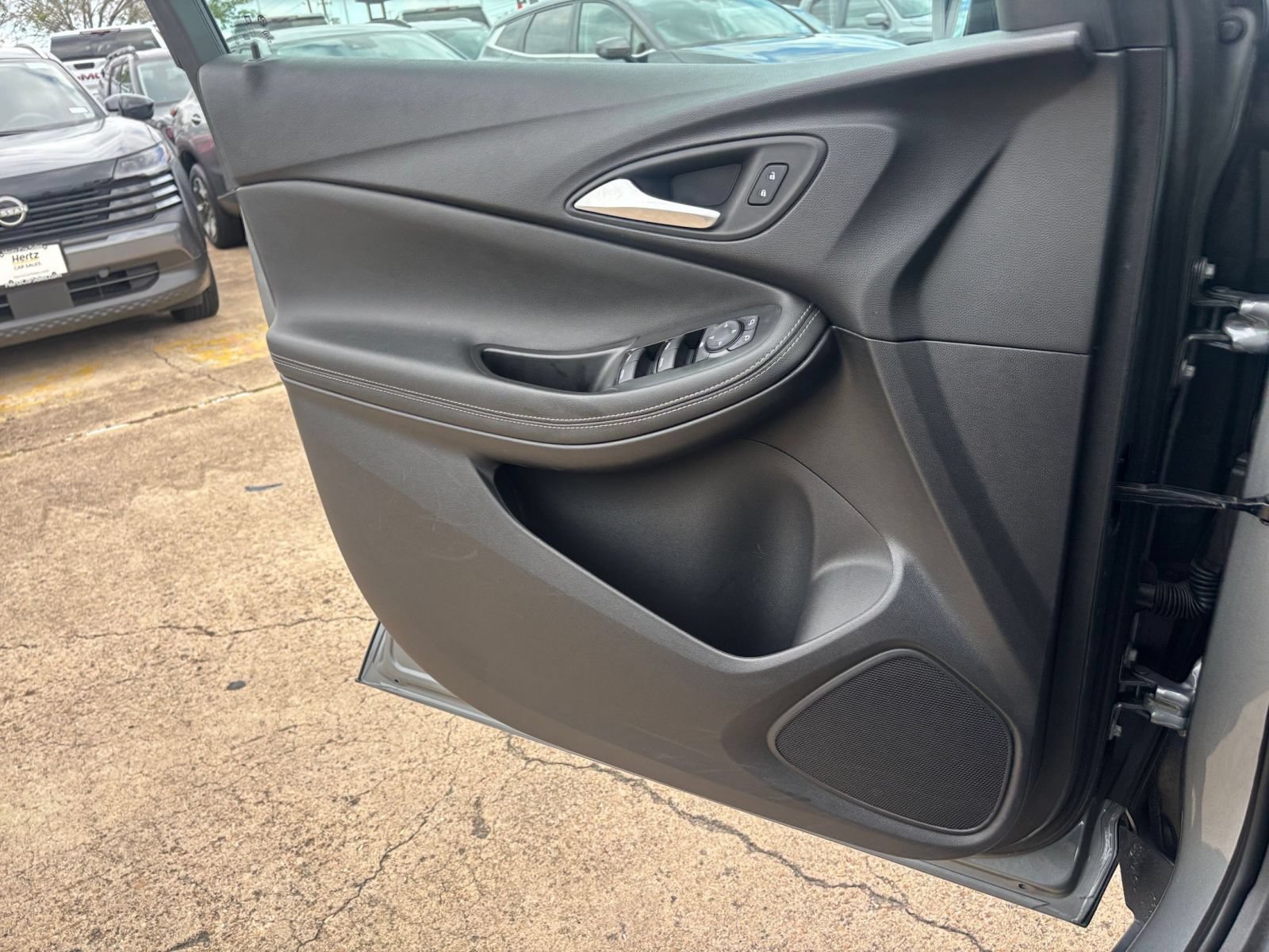 Used 2025 Buick Encore GX Preferred AWD/4WD image 18