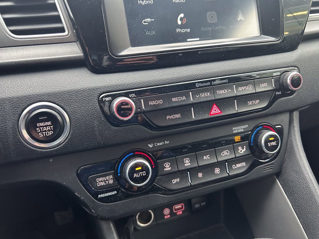 Used 2018 Kia Niro LX image 22