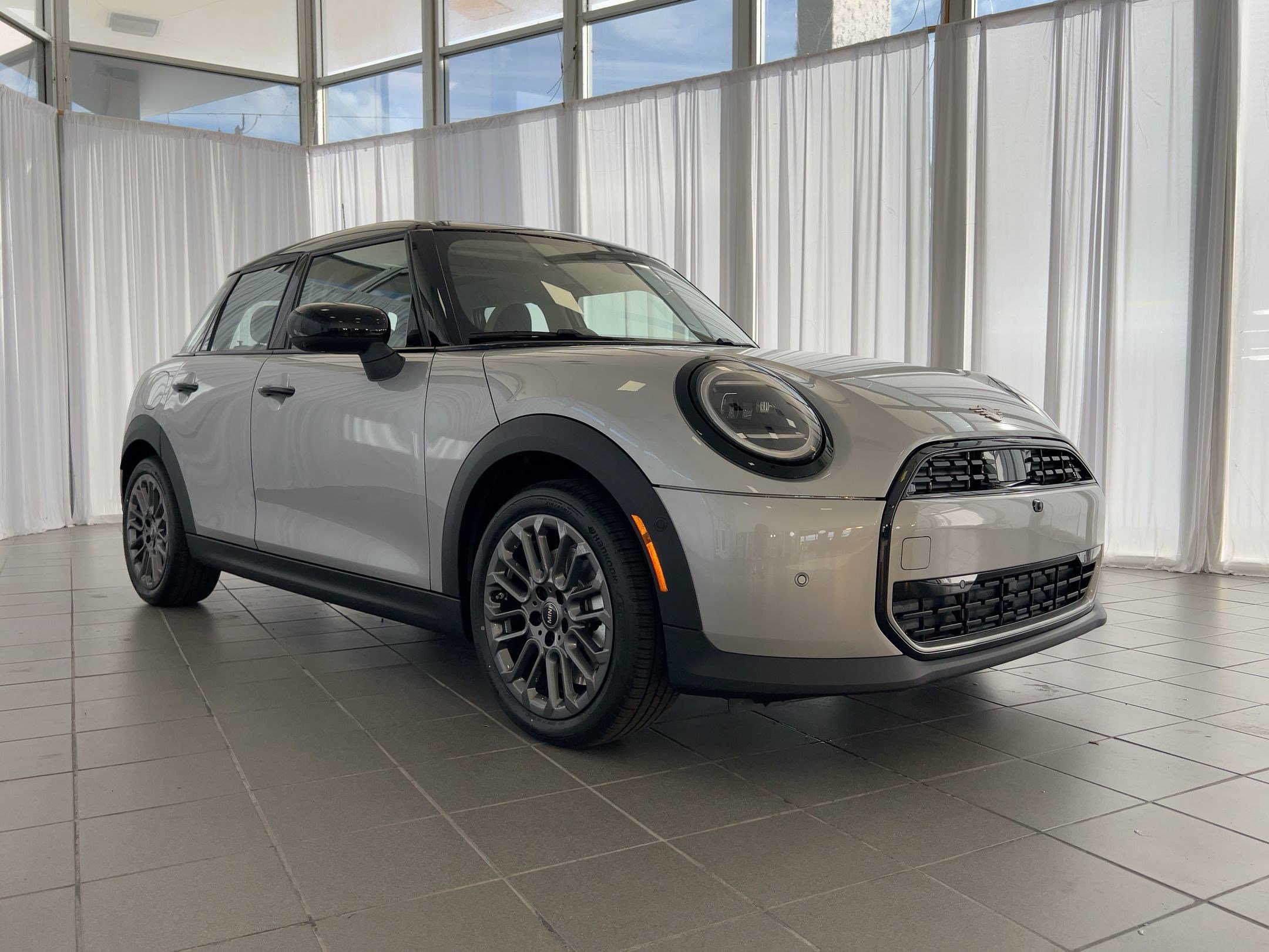 New 2026 MINI Cooper 4-Door Hardtop FWD image 7