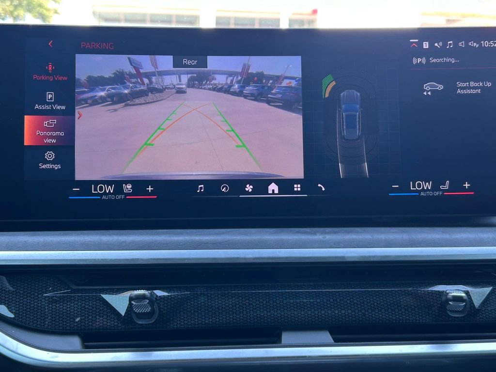 Used 2024 BMW X5 xDrive50e w/ Premium Package image 32