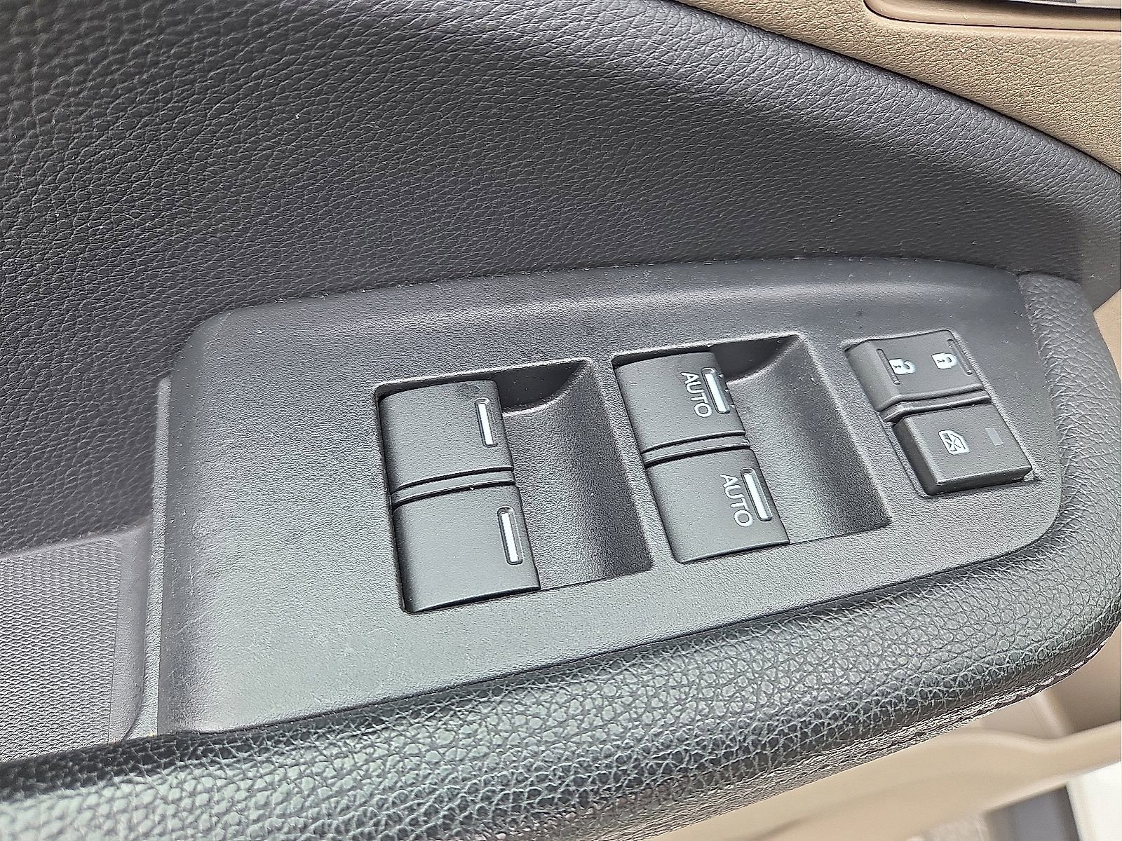 Used 2017 Honda Ridgeline RTL-T image 15