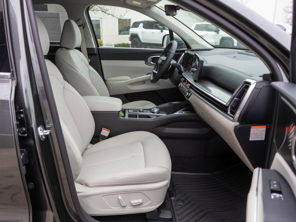 New 2026 Kia Sorento EX AWD/4WD image 10