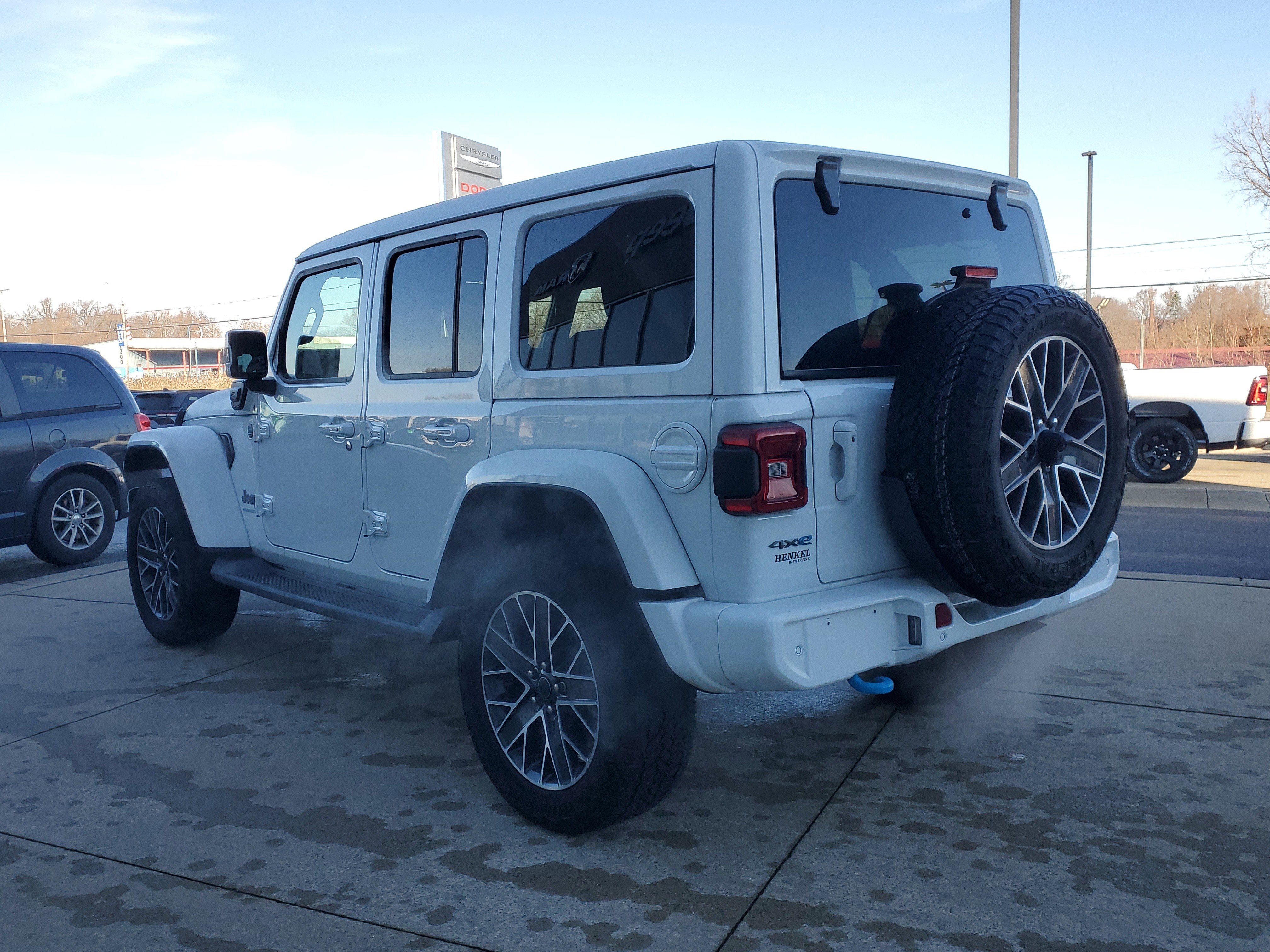 Used 2024 Jeep Wrangler High Altitude image 3