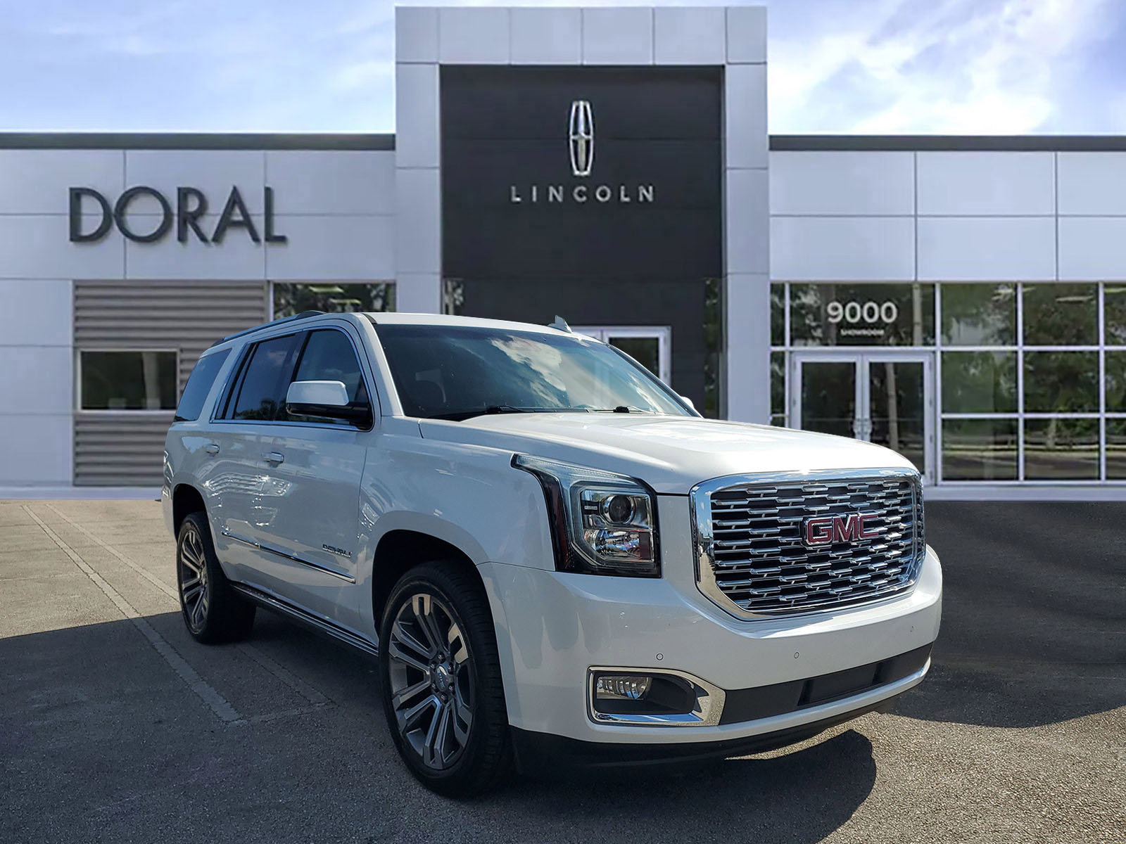 Used 2019 GMC Yukon Denali w/ Denali Ultimate Package