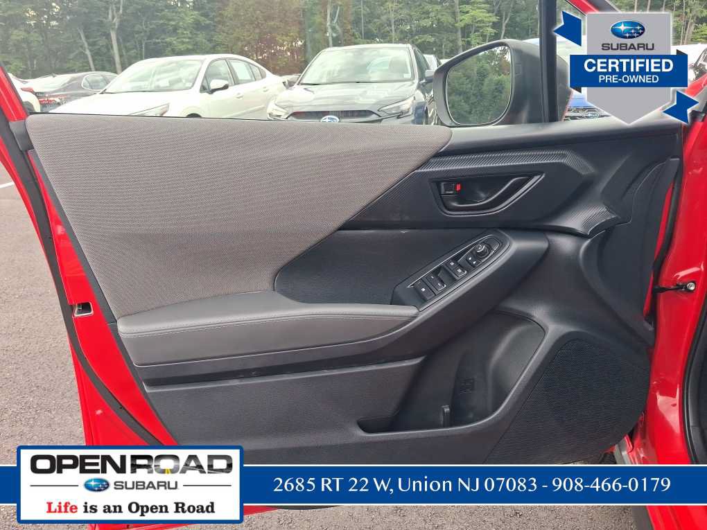 Used 2025 Subaru Crosstrek 2.5i Premium AWD/4WD image 52