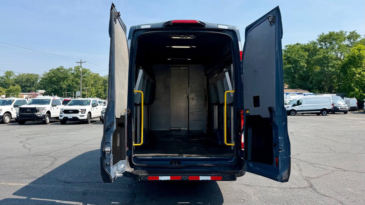 Used 2019 Ford Transit 250 148 High Roof Extended RWD image 9