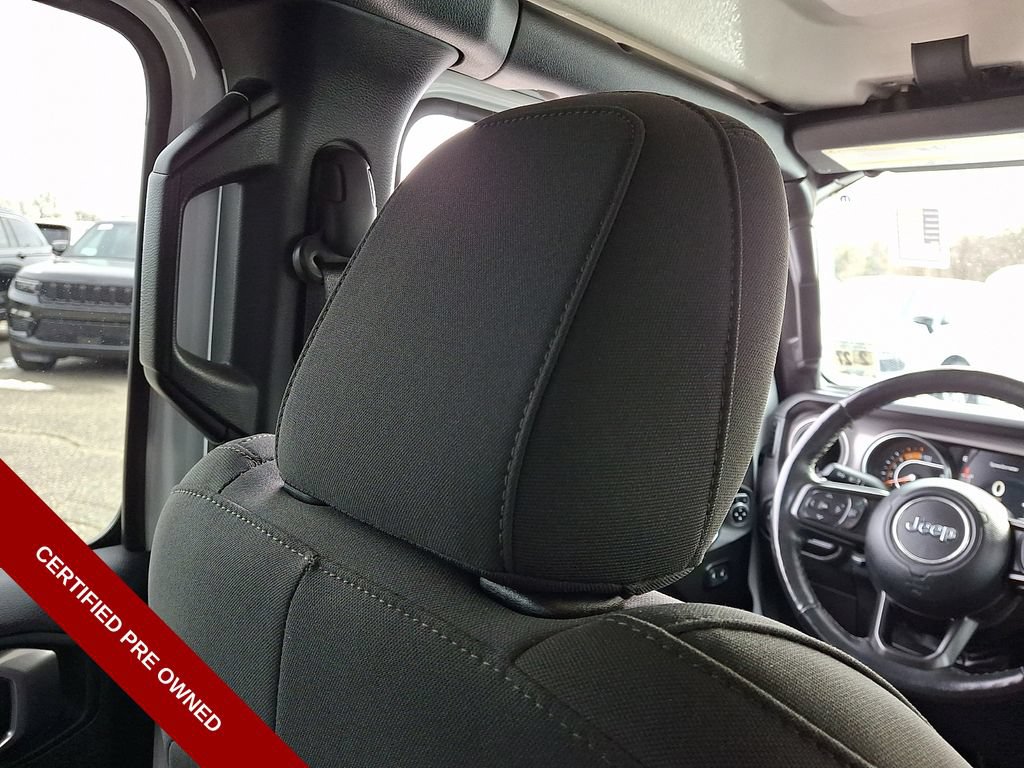 Used 2022 Jeep Gladiator Sport AWD/4WD image 13