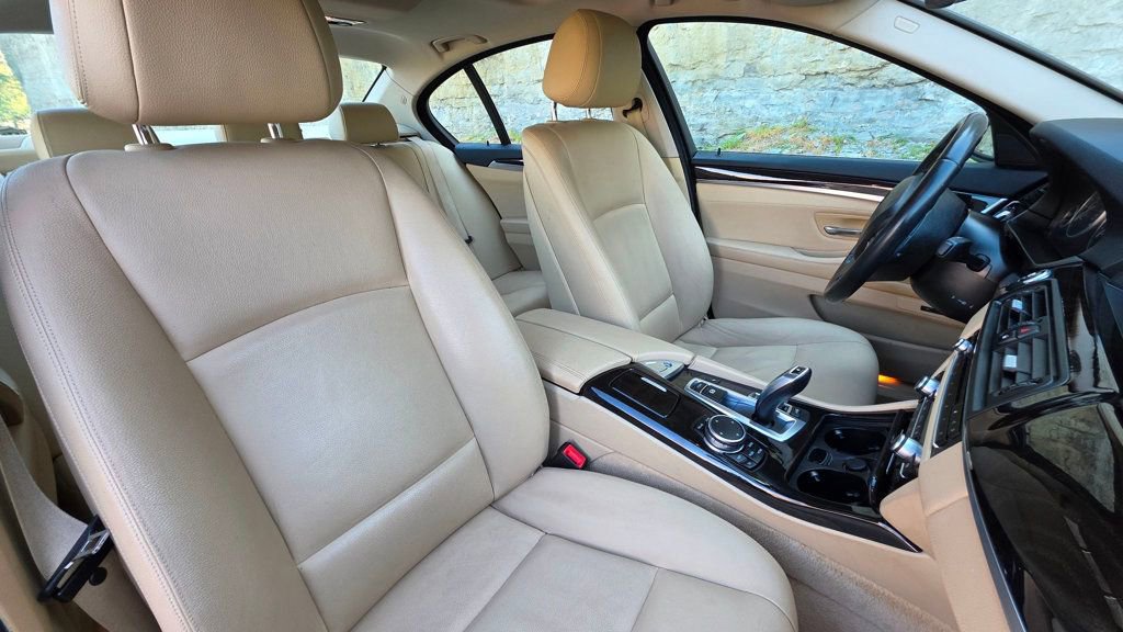 Used 2015 BMW 528i Sedan image 25