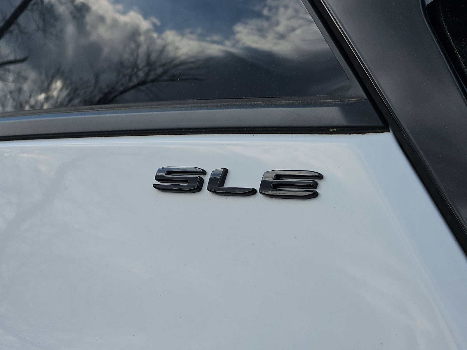 Certified 2023 GMC Terrain SLE w/ Driver Convenience Package image 10