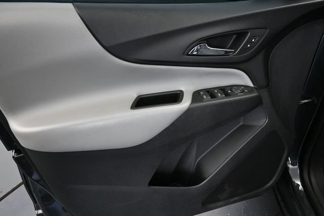 Used 2022 Chevrolet Equinox LS w/ Driver Confidence II Package FWD image 24