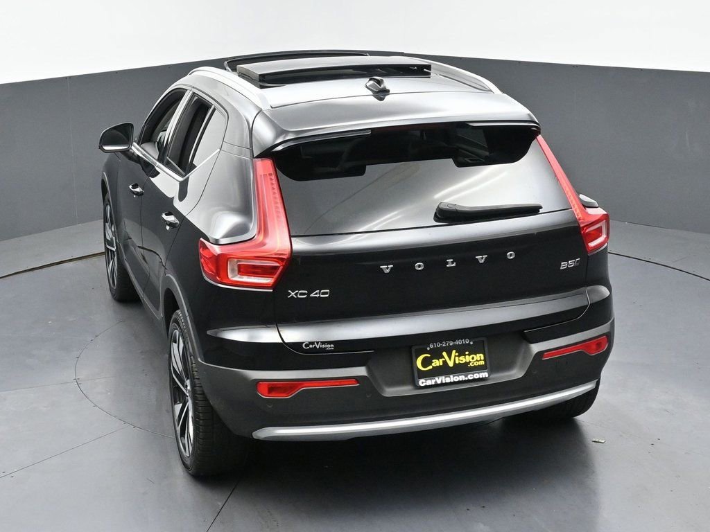 Used 2024 Volvo XC40 B5 Ultimate w/ Protection Package Premier AWD/4WD image 42