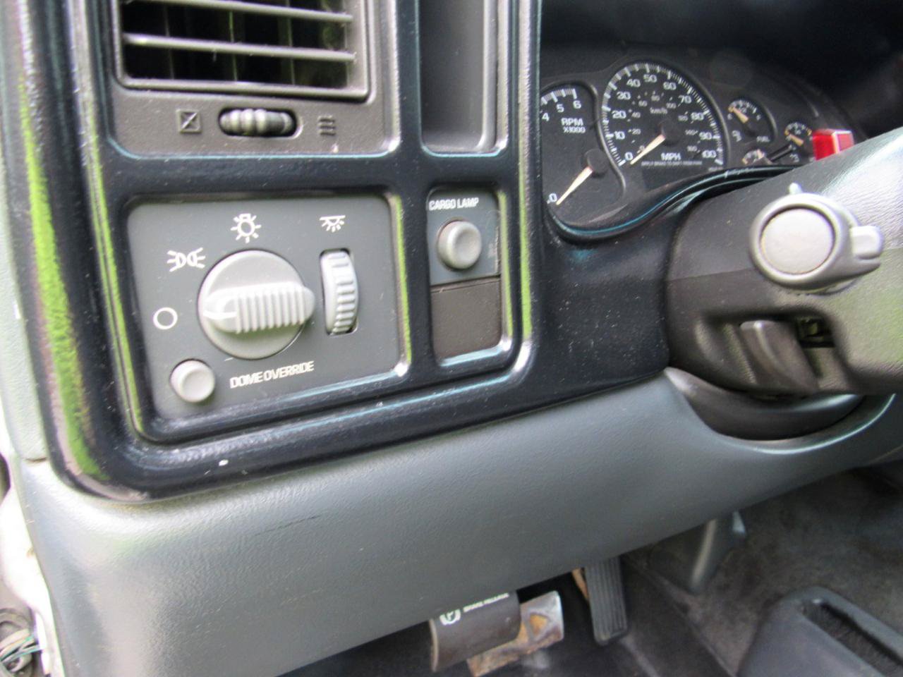 Used 2002 Chevrolet Silverado 2500 LS AWD/4WD image 14
