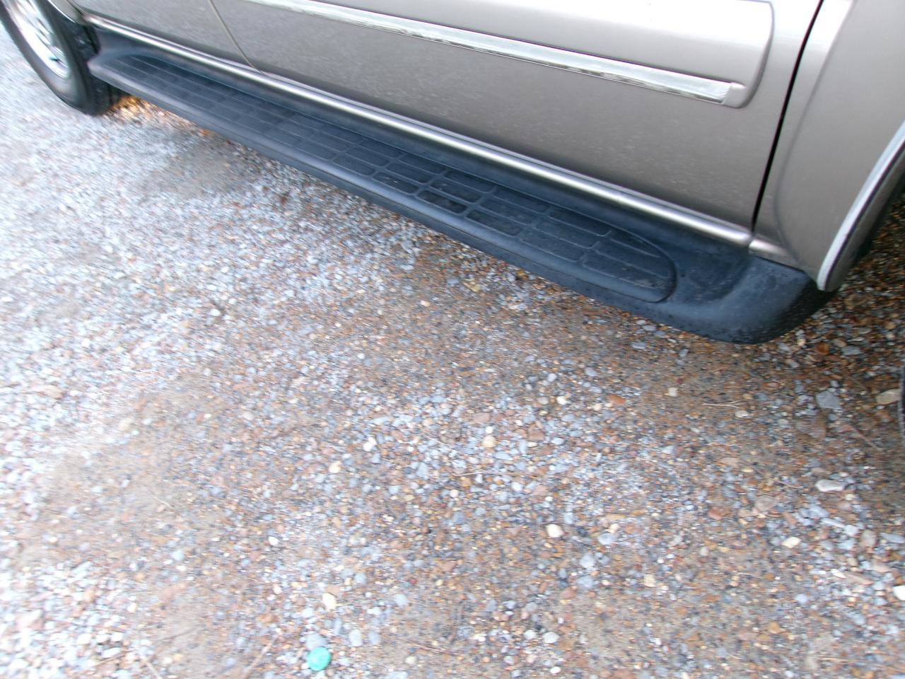 Used 2001 Chevrolet Suburban LT w/ LT Preferred Equipment Group image 4