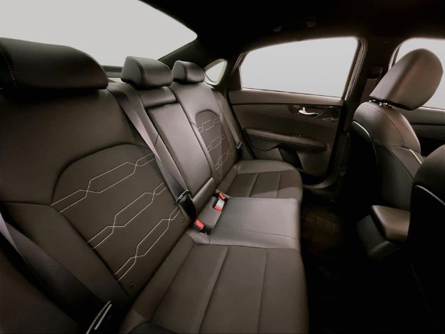 Used 2023 Kia Forte GT-Line w/ GT-Line Technology Package FWD image 26