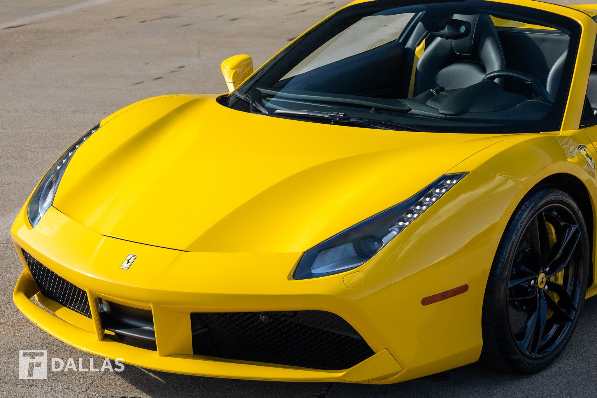 Used 2017 Ferrari 488 Spider RWD image 6