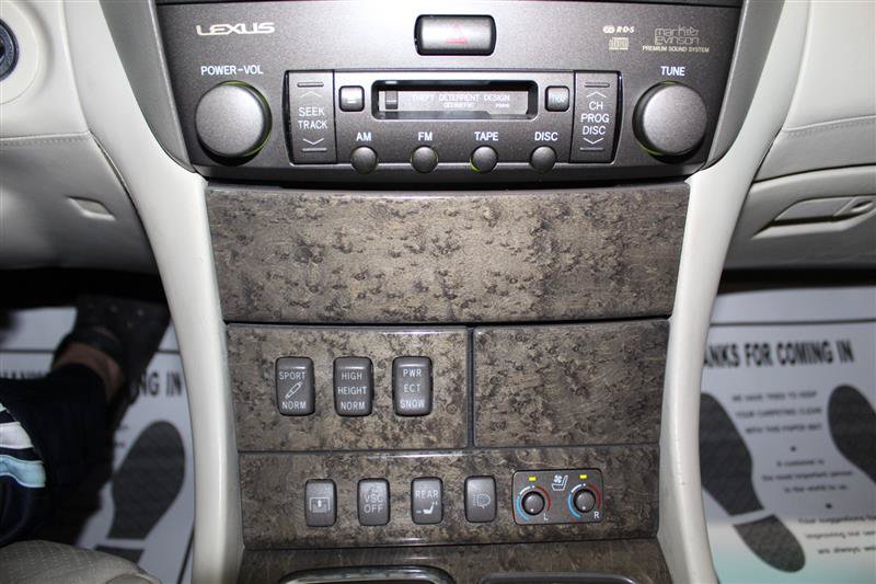 Used 2002 Lexus LS 430 RWD image 22