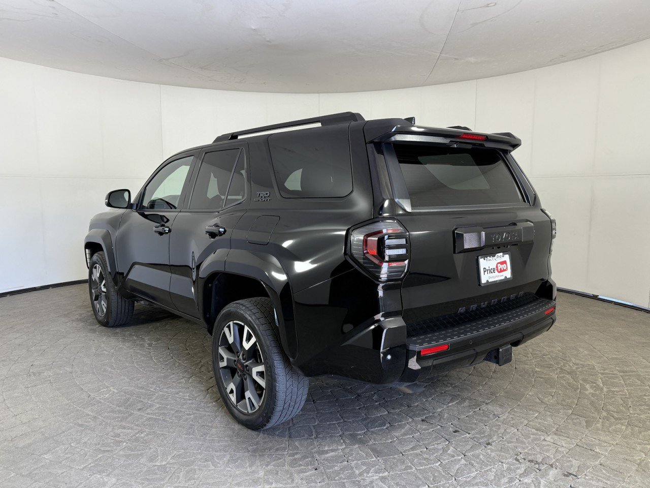Used 2025 Toyota 4Runner 4WD image 5