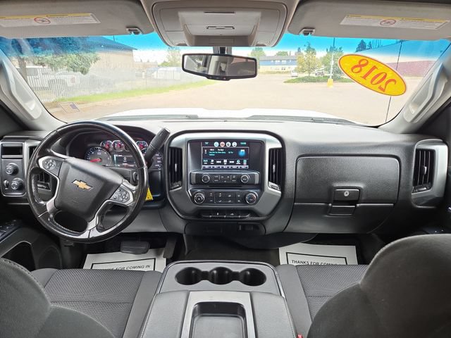 Used 2018 Chevrolet Silverado 2500 LT AWD/4WD image 3