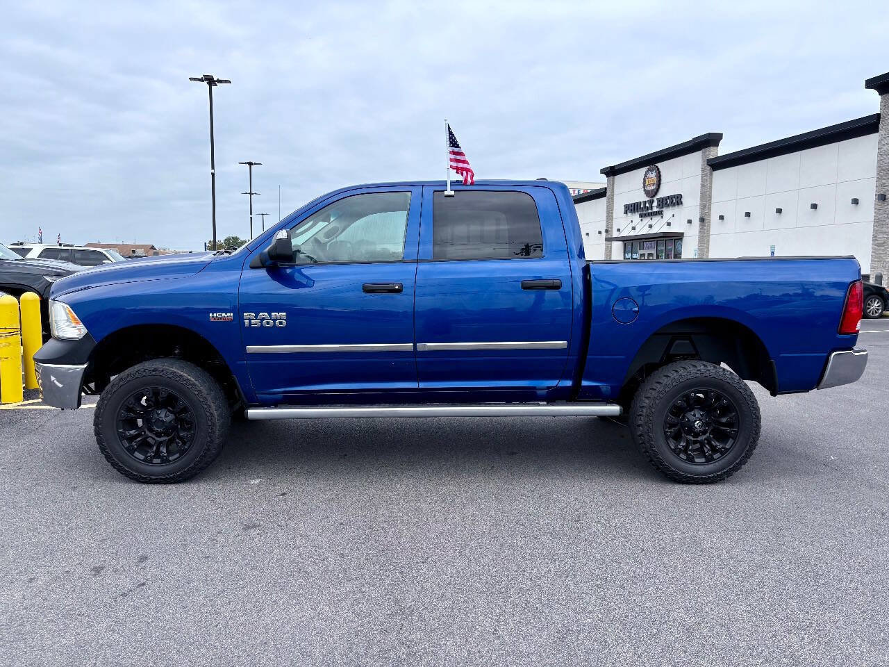 Used 2014 RAM 1500 ST w/ SXT Appearance Group image 3