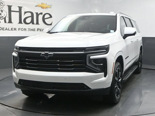 Used 2025 Chevrolet Suburban RST w/ Comfort Package AWD/4WD image 7