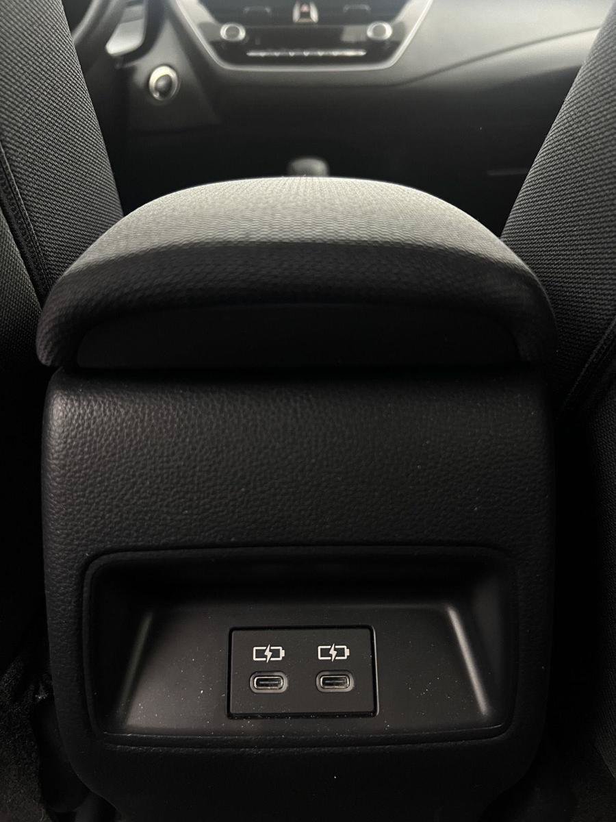 Used 2025 Toyota Corolla LE w/ Convenience Package FWD image 14