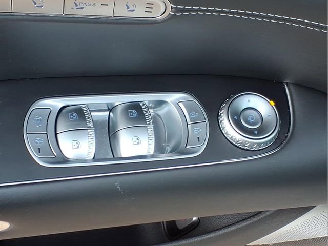 Used 2024 Genesis G90 3.5T image 18