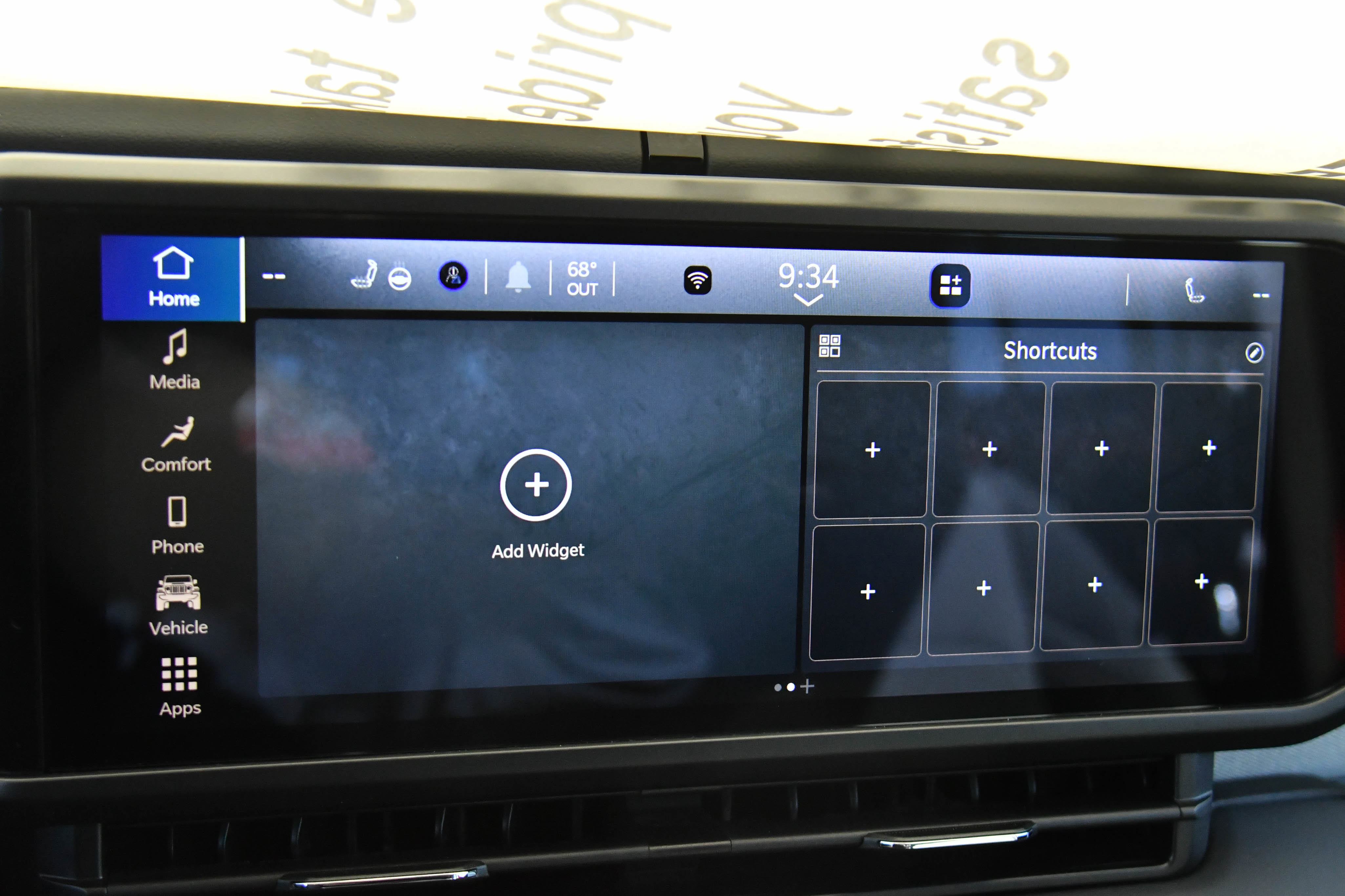 Used 2025 Jeep Wrangler Sahara image 22