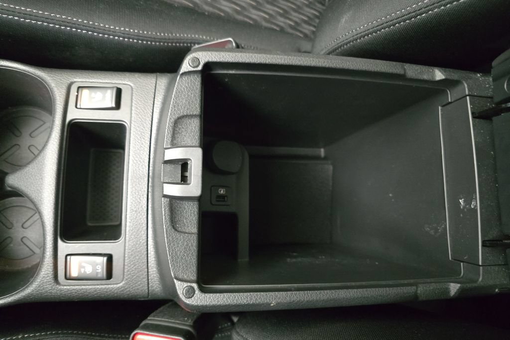 Used 2019 Nissan Rogue SV w/ Premium Package AWD/4WD image 22