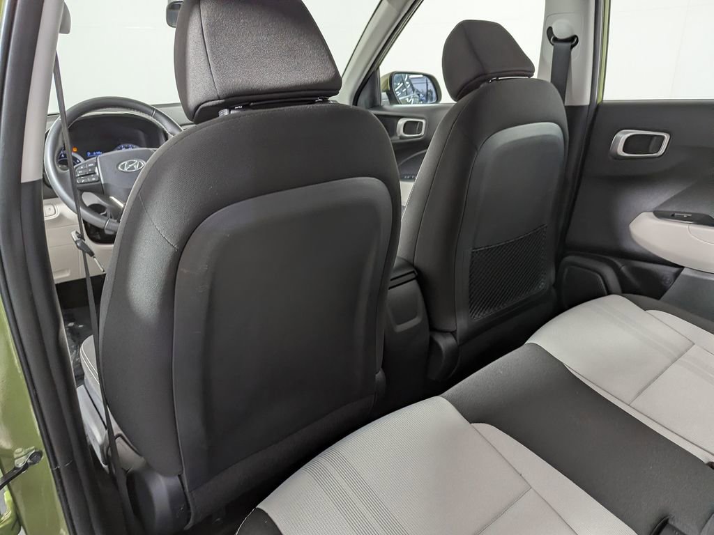 Used 2022 Hyundai Venue SEL w/ Cargo Package FWD image 31