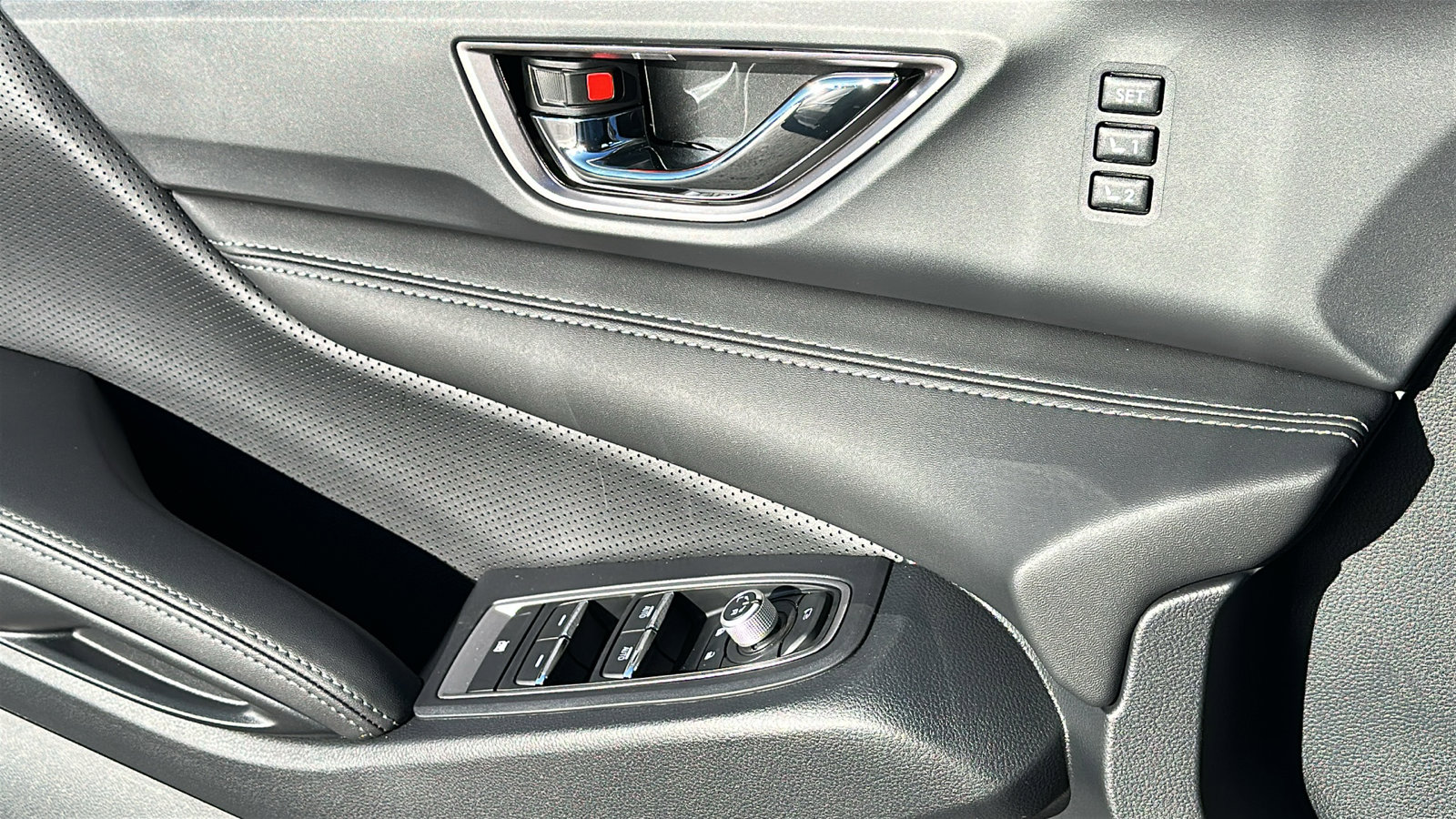 New 2026 Subaru Ascent Limited image 22