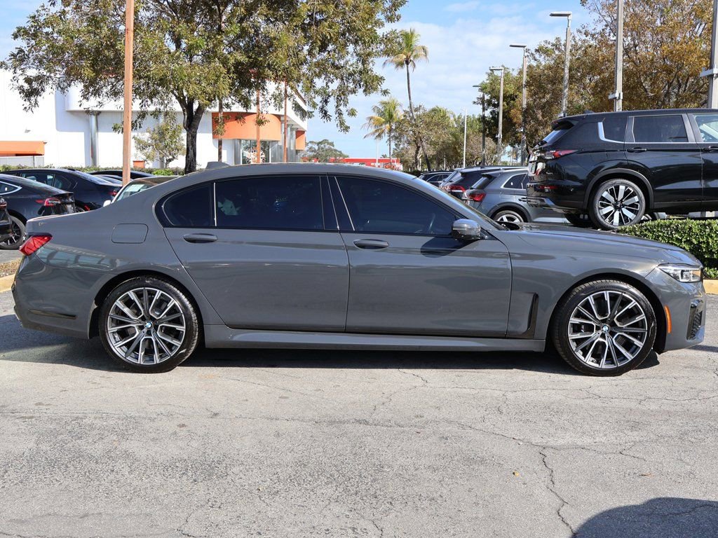 Used 2022 BMW 740i w/ M Sport Package image 21
