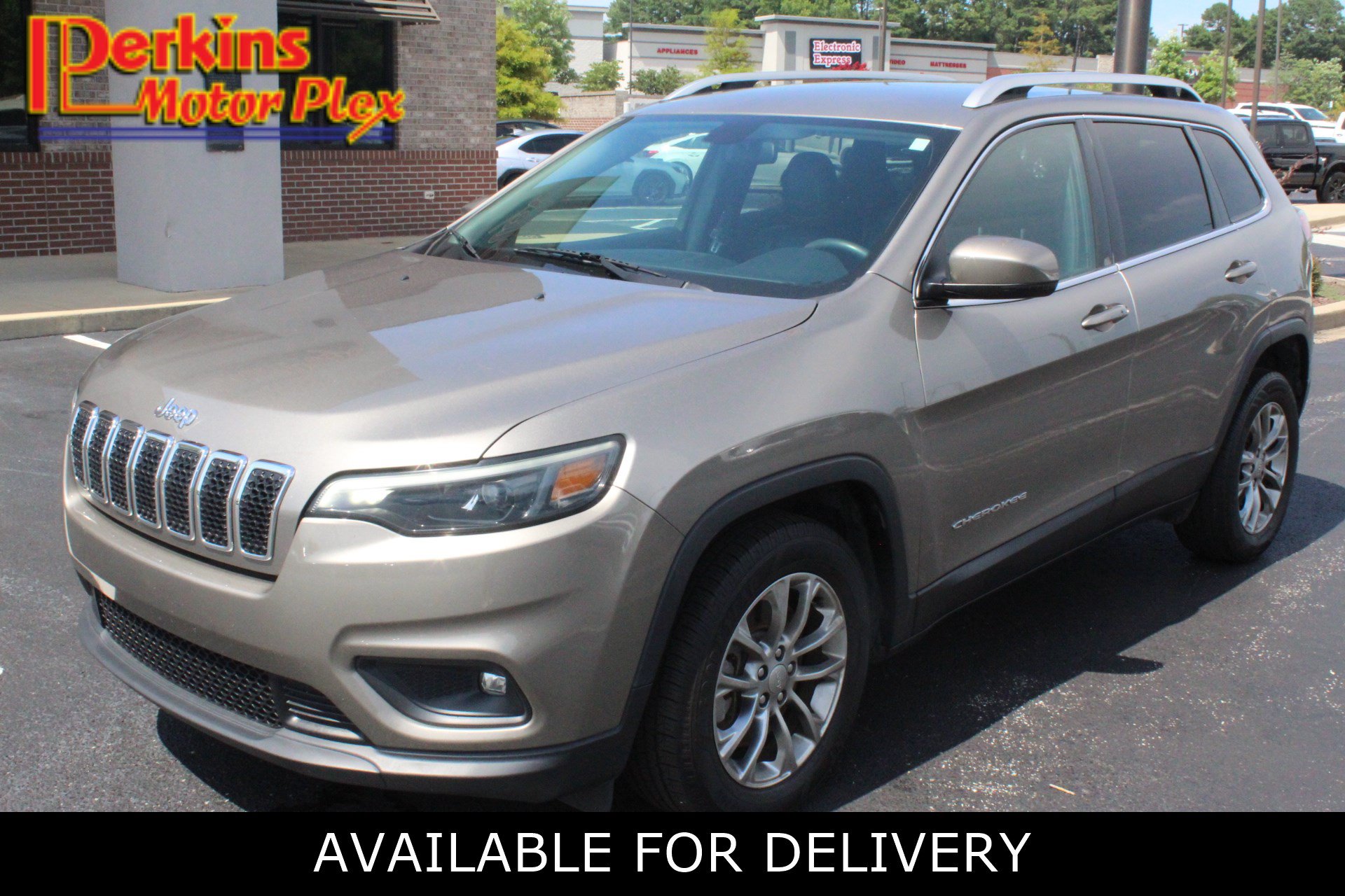 Used 2020 Jeep Cherokee Latitude Plus FWD video 1