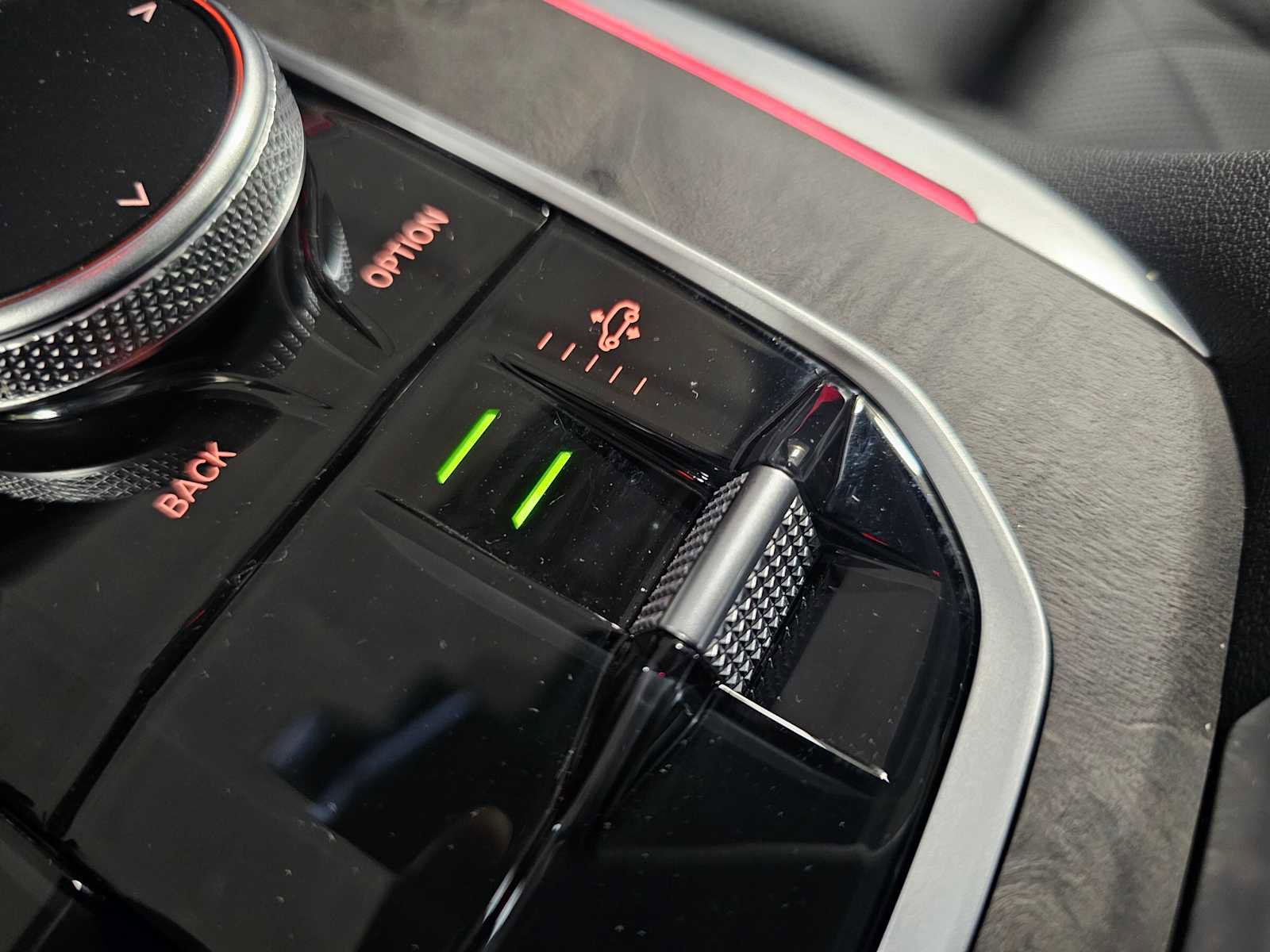 Used 2026 BMW X7 xDrive40i w/ M Sport Package AWD/4WD image 24