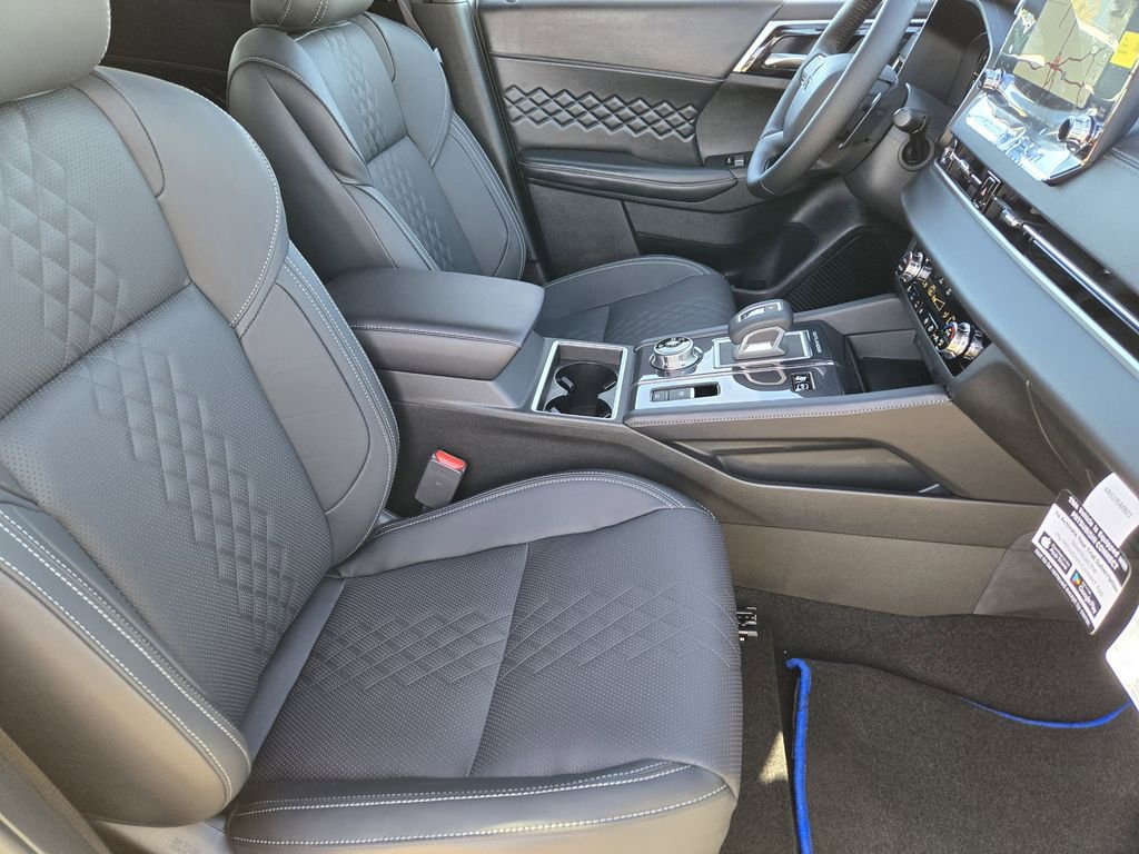 New 2025 Mitsubishi Outlander SEL Black Edition image 11