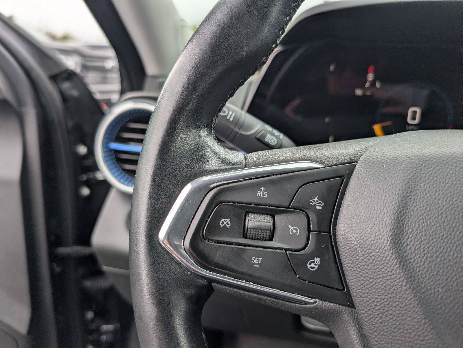 Used 2025 Chevrolet Trax LT w/ Driver Confidence Package FWD image 11