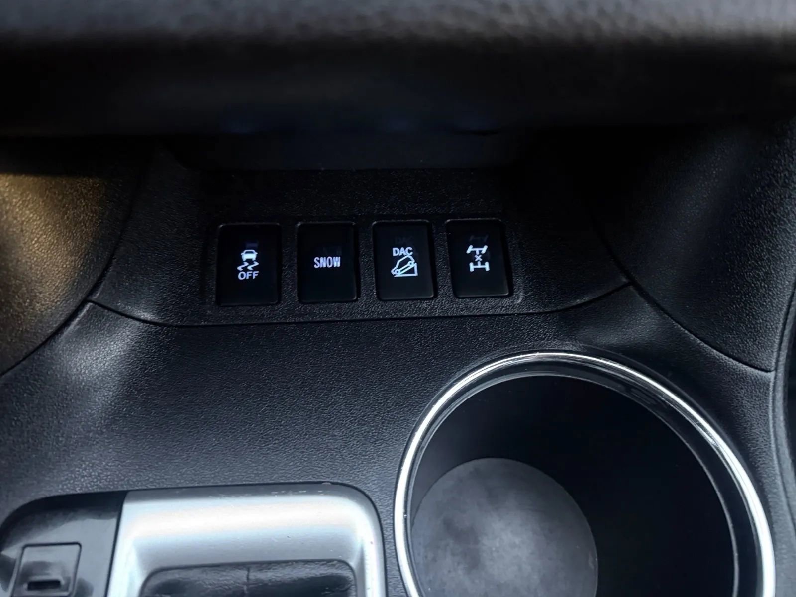 Used 2018 Toyota Highlander XLE image 24